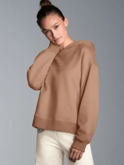 Hoodie mit großem Rückenprint Haselnuss