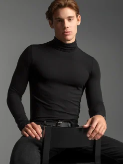 Rollkragenshirt aus Viskose Schwarz