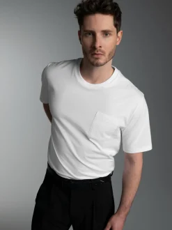 T Shirt aus Biobaumwolle mit Brusttasche Weiss