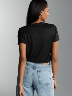 V-Shirt aus 100% Lyocell Schwarz