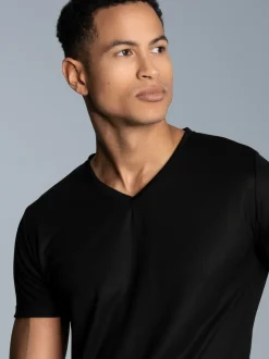 V-Shirt aus 100% Lyocell Schwarz