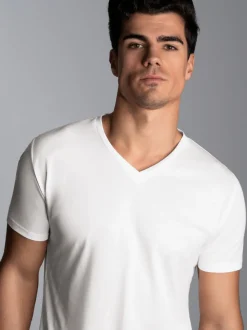 V-Shirt aus 100% Lyocell Weiss