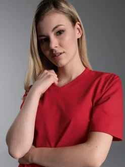 V-Shirt DELUXE Baumwolle Kirsch